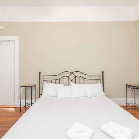The Sunny Southern Manse Back Walk Downtown Columbus Extérieur photo