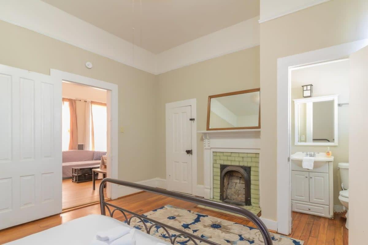 The Sunny Southern Manse Back Walk Downtown Columbus Extérieur photo